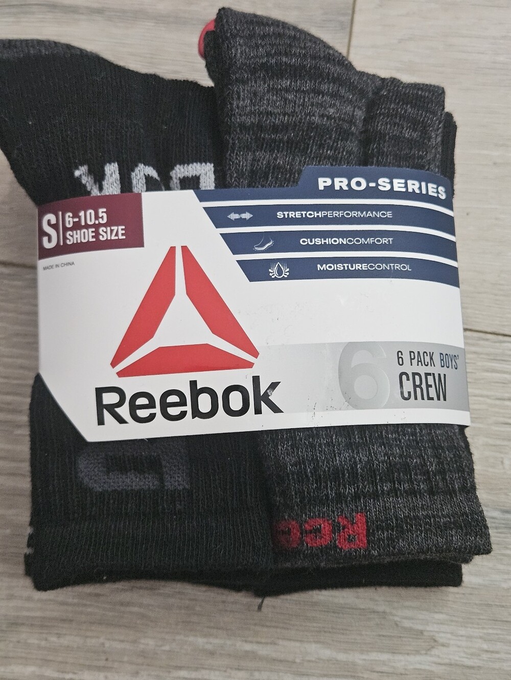 New Reebok Boys Pro-Series Crew Socks 6 Pack Black Charcoal Size S 6-10.5